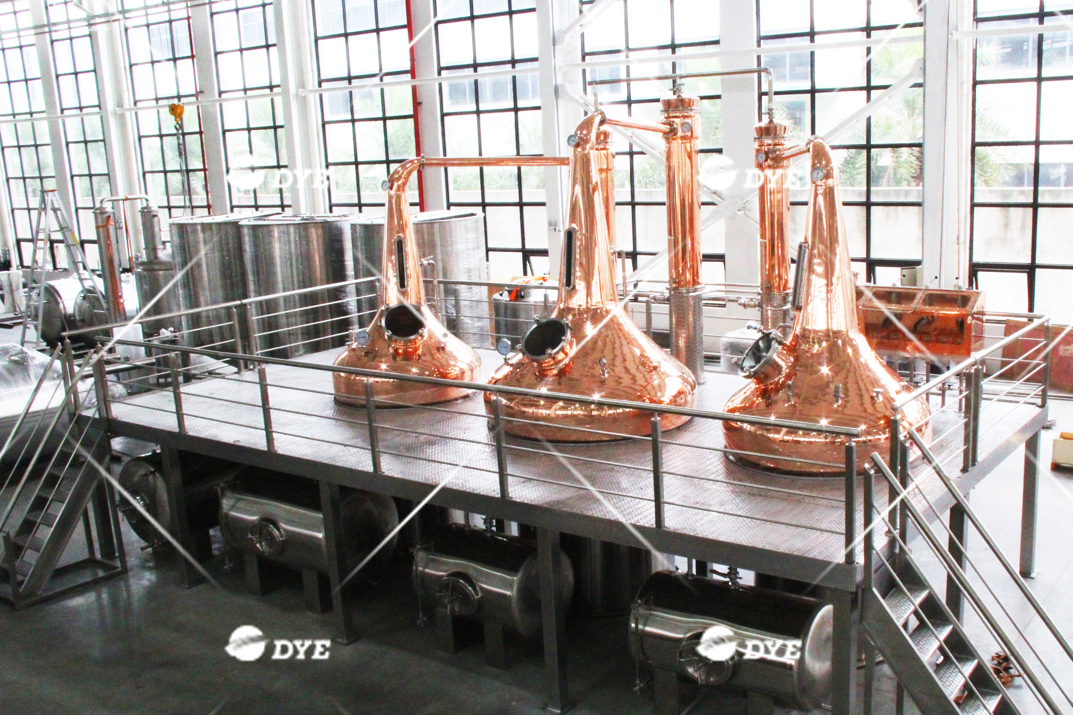 DYE Pot Still - Тройной перегонный куб - 650 галлонов/350 галлонов/300 галлонов