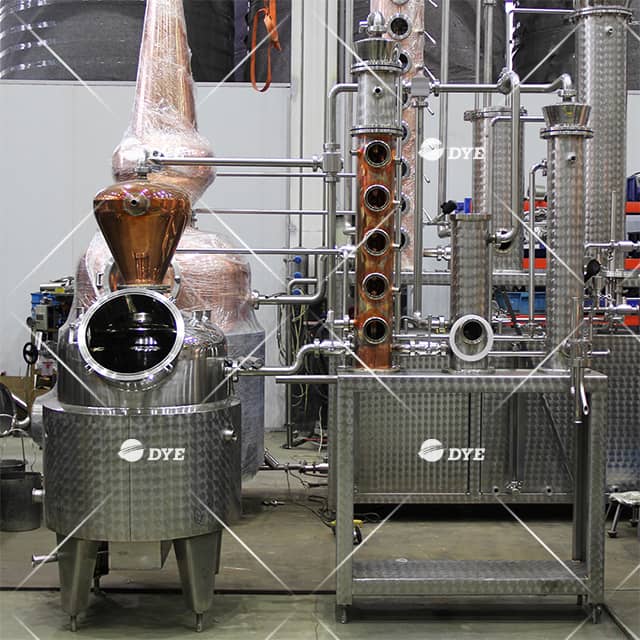 Оборудование для дистилляции объемом 300 л с корзиной для джина. Оборудование для мелкосерийной дистилляции для небольших мастерских.