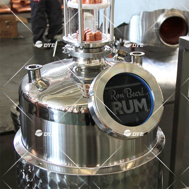 100 л домашнего дистилляционного оборудования, небольшая мастерская, дистилляционная колонна из стекла