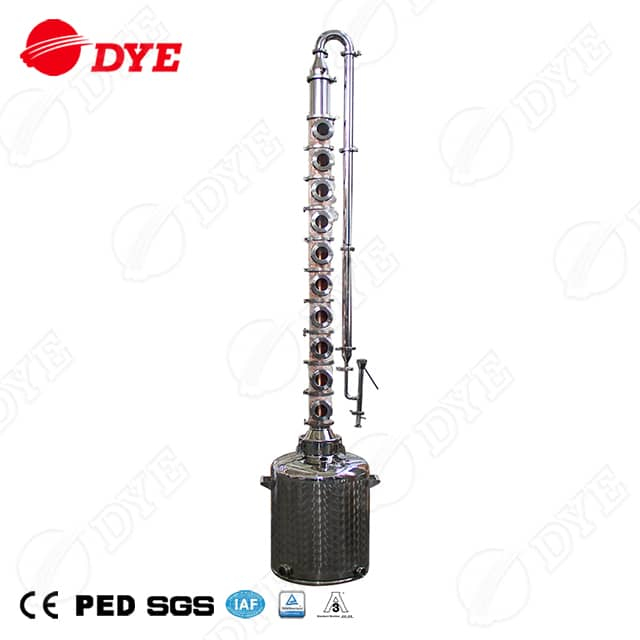 Колонный перегонный аппарат на 50 л. Оборудование для дистилляции с обратным холодильником. Домашний перегонный аппарат. Оборудование для мелкопериодической перегонки. 