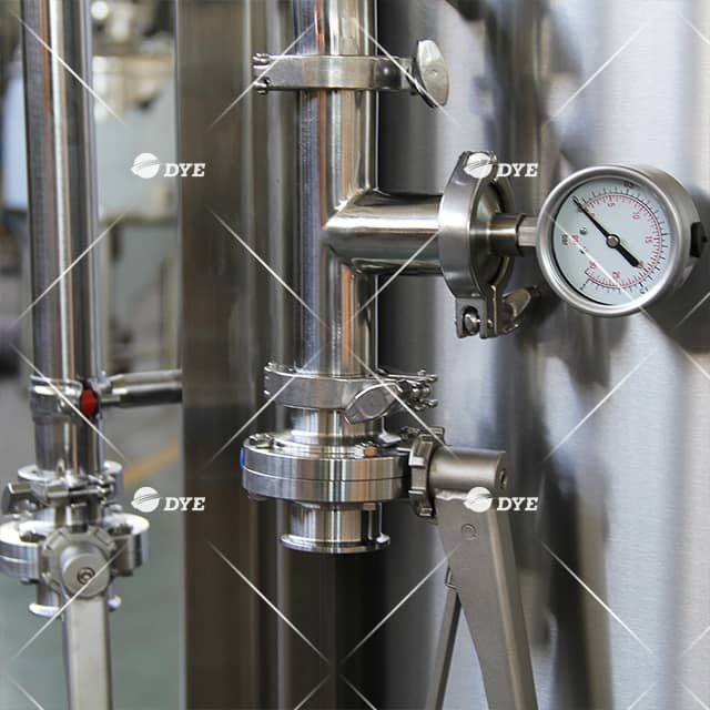 Смесительный бак емкостью 2000 л Смесительные баки для пивоварения с пневматической мешалкой 